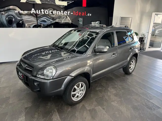 Hyundai Tucson view 3