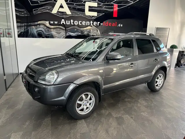 Hyundai Tucson view 4