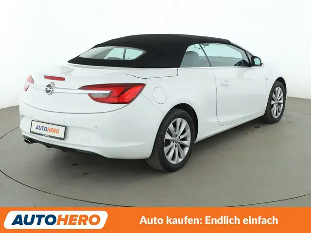 Opel Cascada view 6