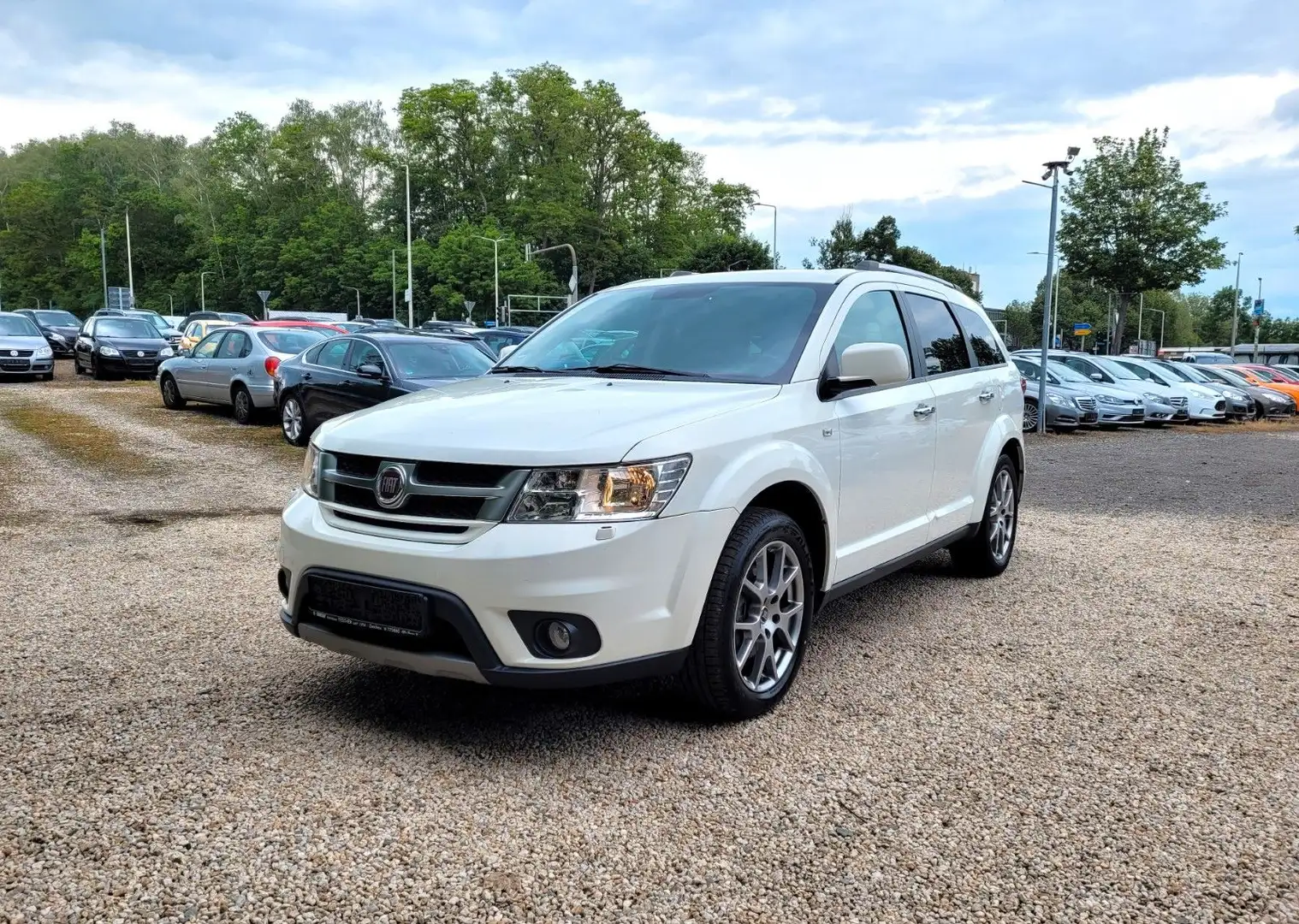 Fiat Freemont Lounge AWD*8xLMF*R-Cam*Navi*SZH*Temp* Weiß - 1