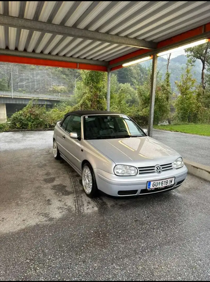 Volkswagen Golf Cabriolet Cabrio Trendl. man. Verd. TDI - 1