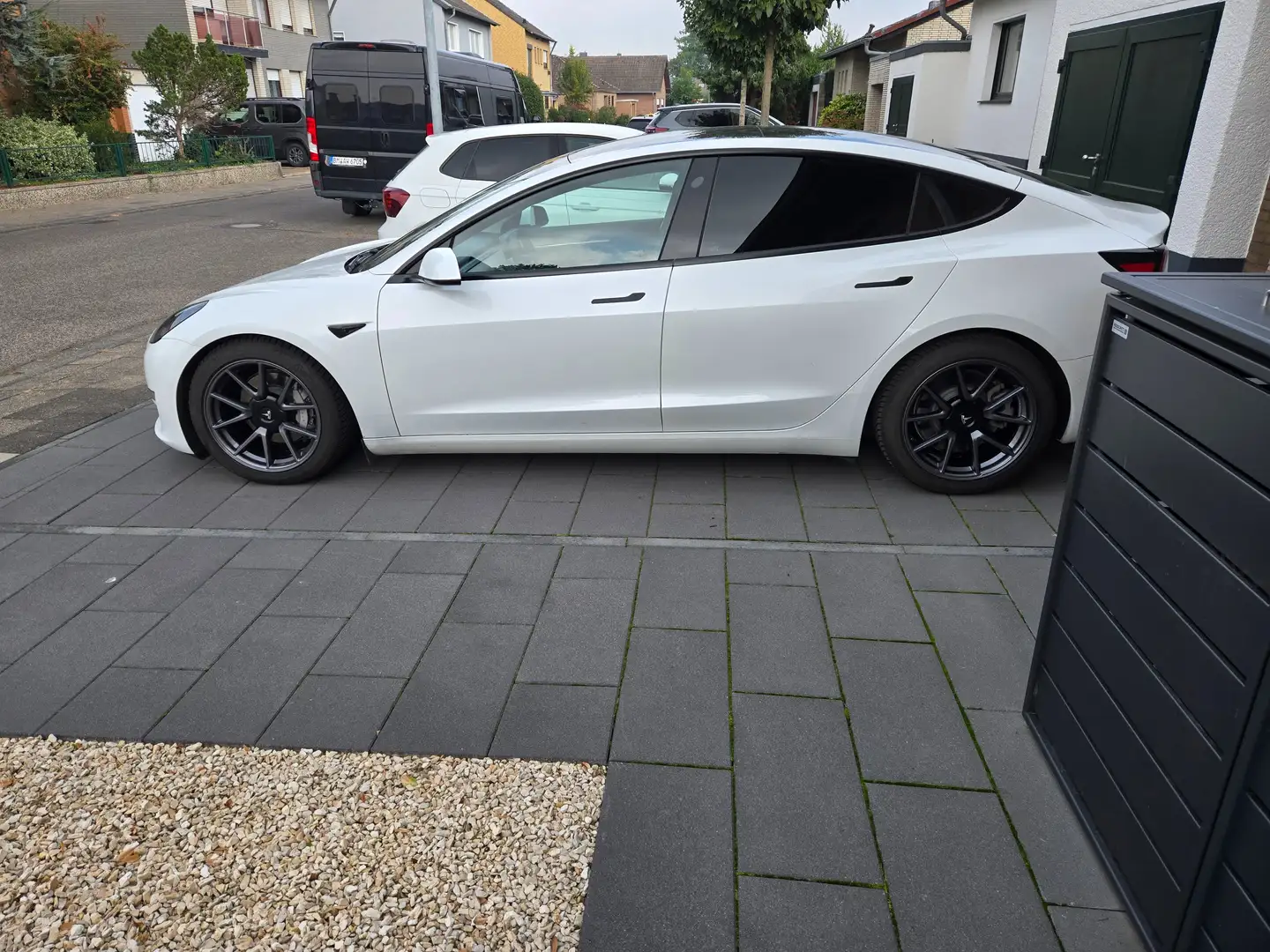 Tesla Model 3 Model 3 Langstreckenbatt. Allradantrieb Dual Motor Weiß - 2