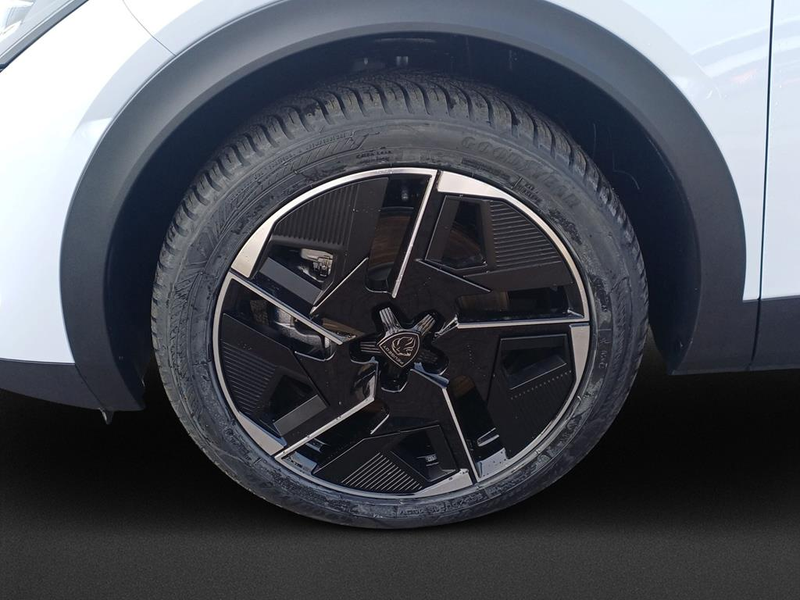 Peugeot 408 E-408 GT Elektromotor 210 58 kWh — photo 9