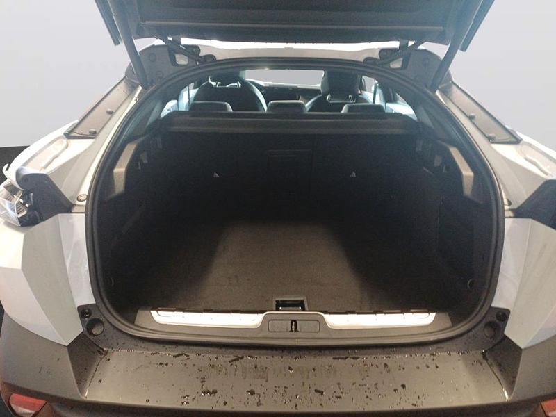 Peugeot 408 E-408 GT Elektromotor 210 58 kWh — photo 8
