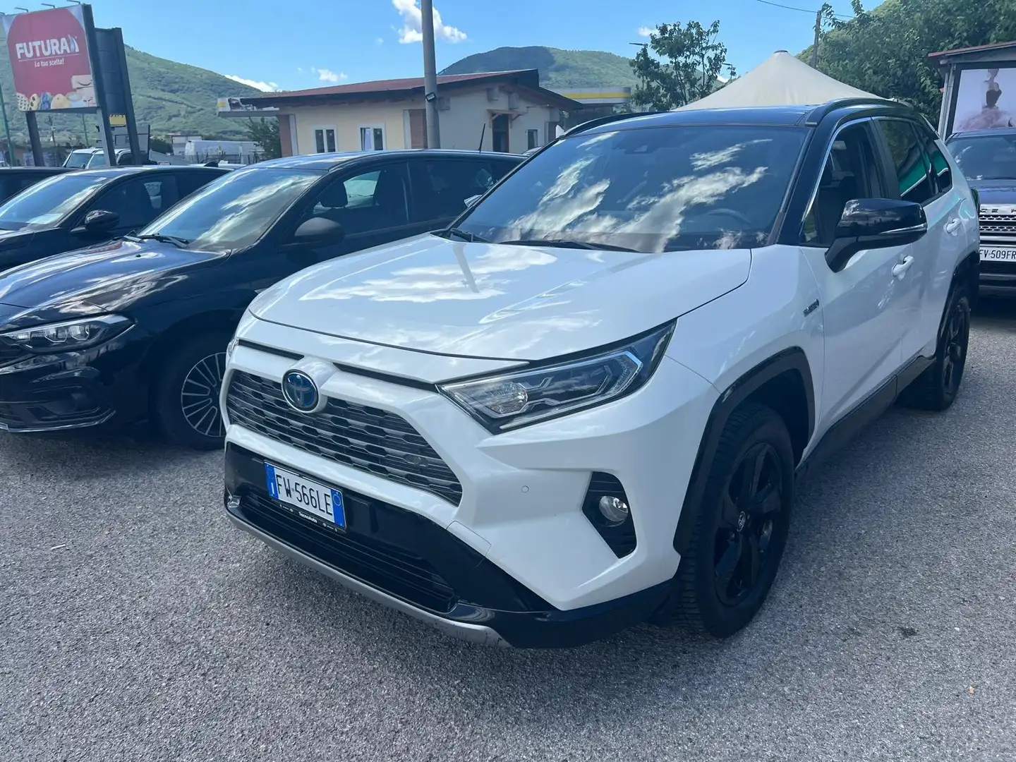 Toyota RAV 4 Rav4 2.5 vvt-ie h Active 2wd 218cv e-cvt Bianco - 1