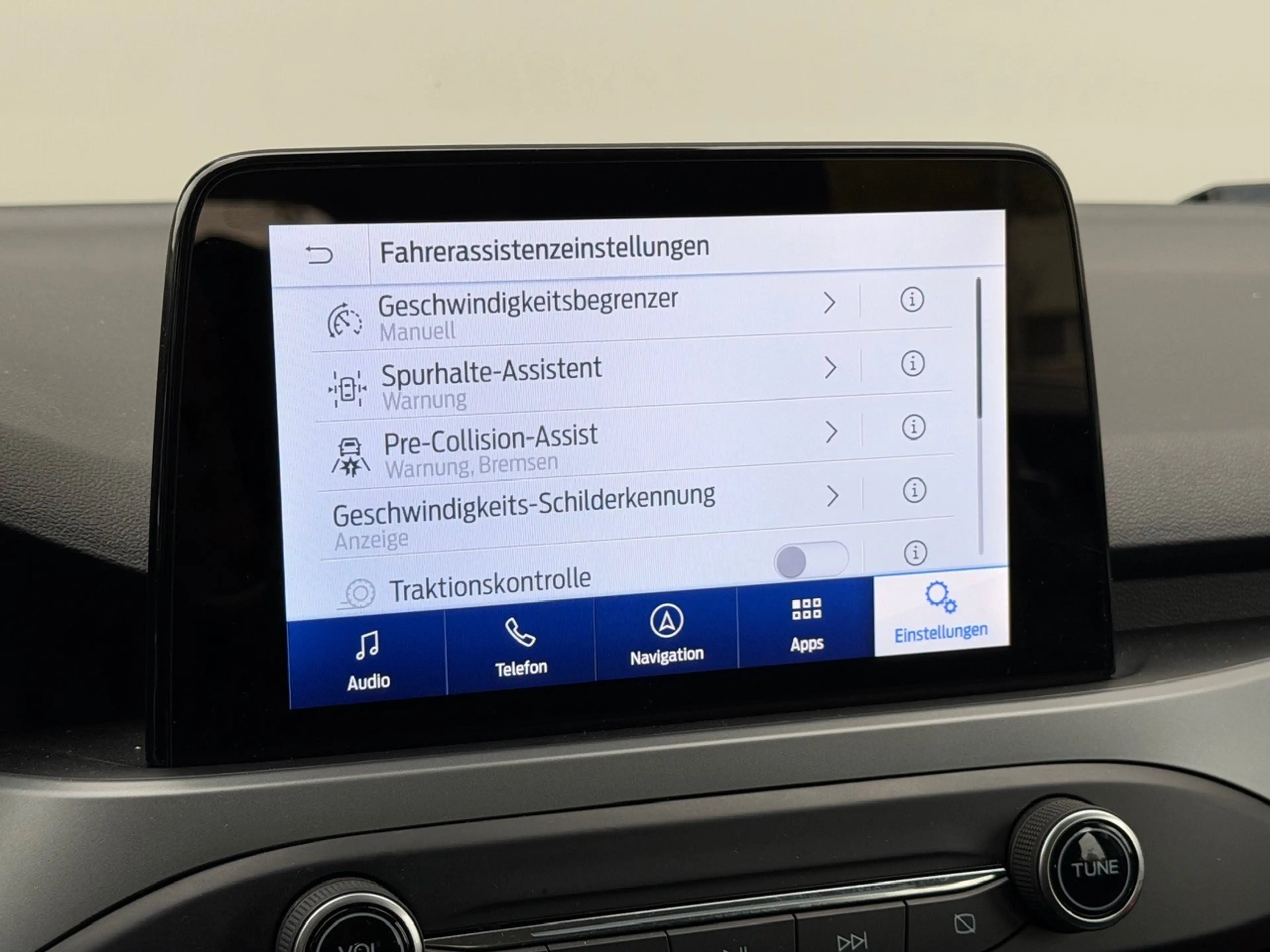 Ford Focus Turnier 1.5 EcoBlue Aut. TITANIUM STYLE — photo 6