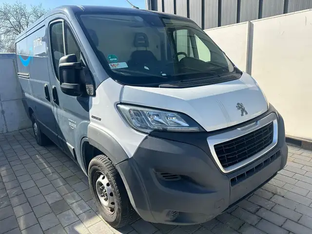 Peugeot Boxer 328 L1H1 Navi Spurhalte Stop&Start