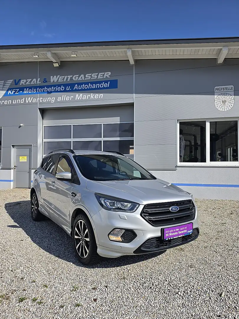 Ford Kuga 2.0 TDCi ST-Line 1 Jahr Premiumgarantie inkl.!!! Silber - 2