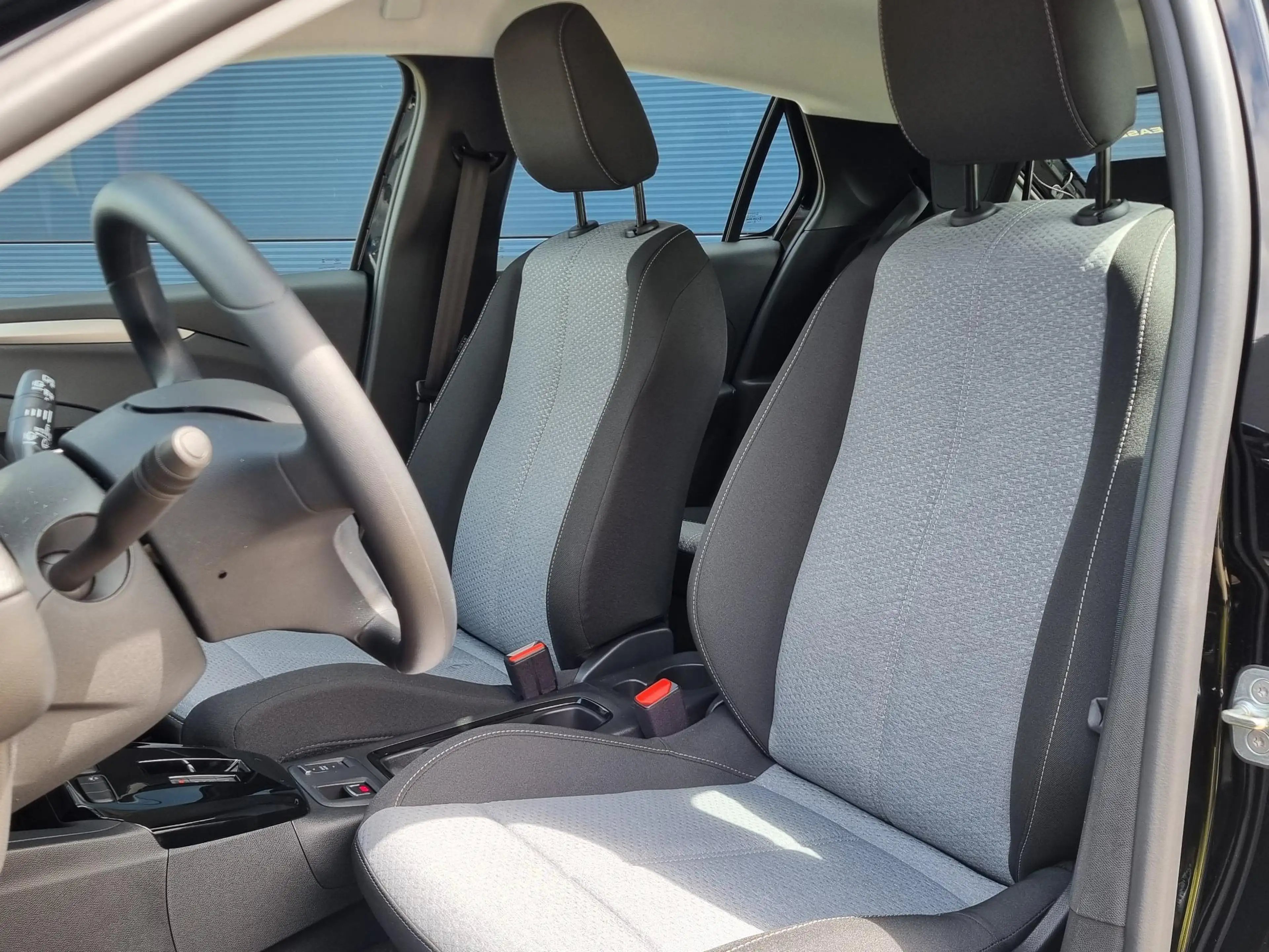 Opel Corsa-e Electric Long Range Business Edition 51 kWh | Clim — photo 10