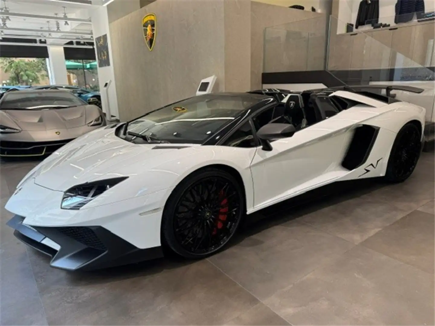 Lamborghini Aventador Superveloce 6.5 V12 LP 750-4 Weiß - 1