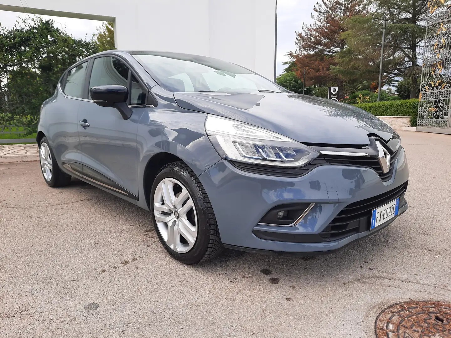 Renault Clio Clio IV 2019 1.5 dci Moschino 75cv,autovettura Grigio - 2