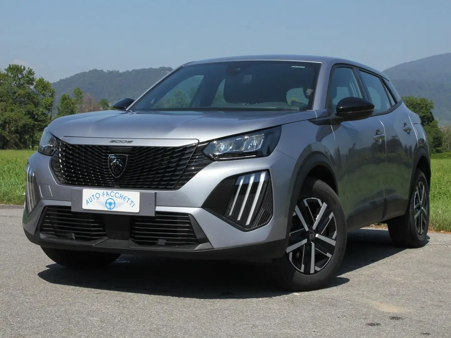 Peugeot 2008 1.2 100CV  STYLE Gris - 1