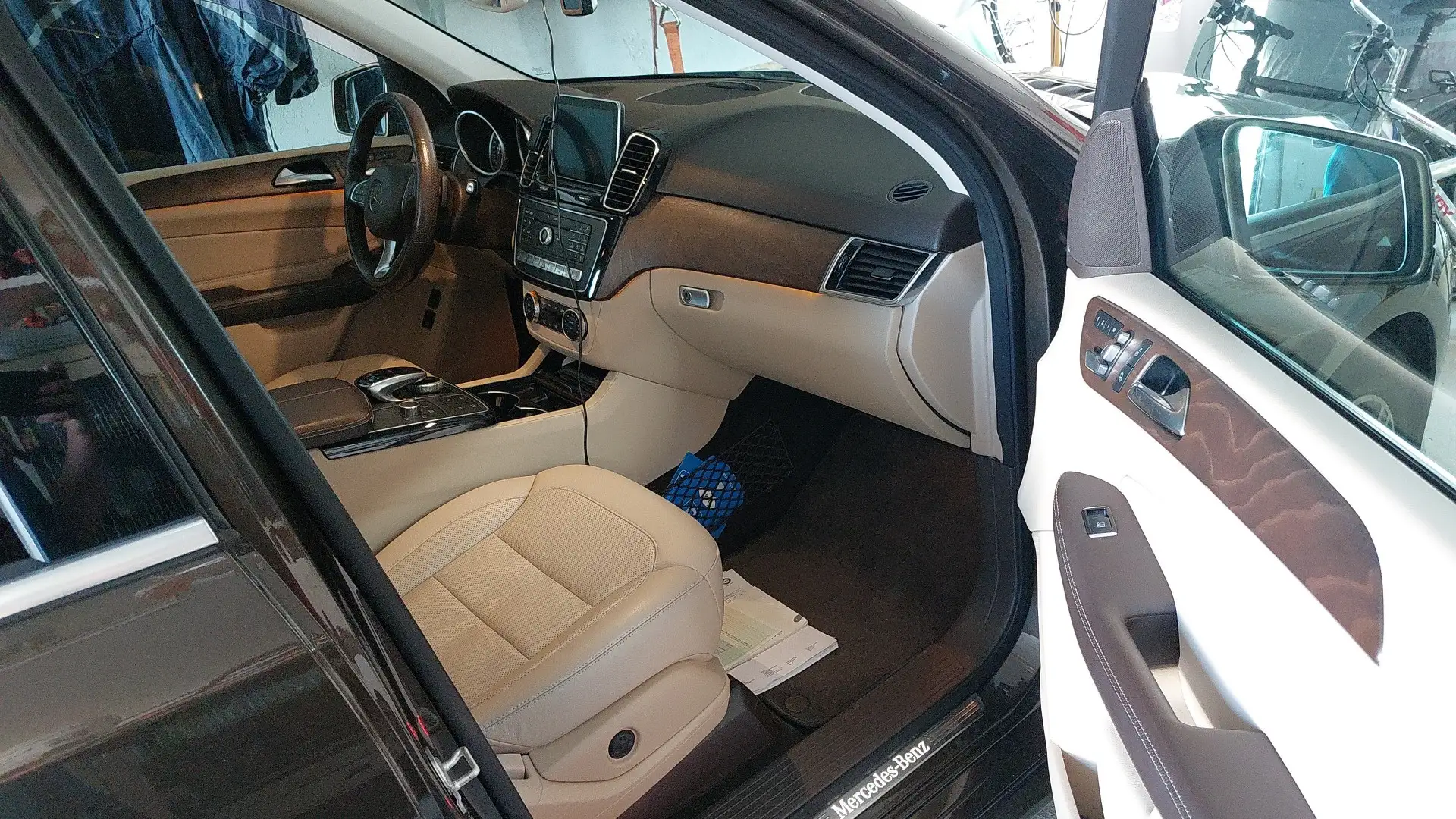 Mercedes-Benz GLE 350 d 4Matic 9G-TRONIC AMG Line - 2