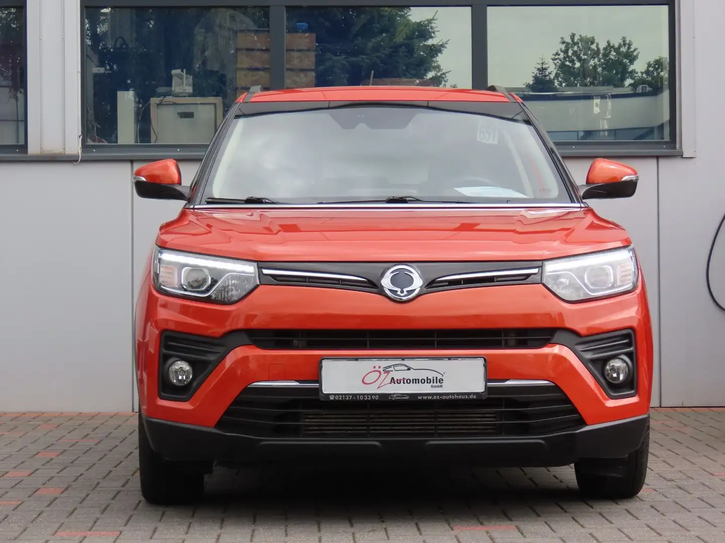 SsangYong Tivoli 1.5 T-GDi Quartz 2WD Sitzheizung Kamera Orange - 2
