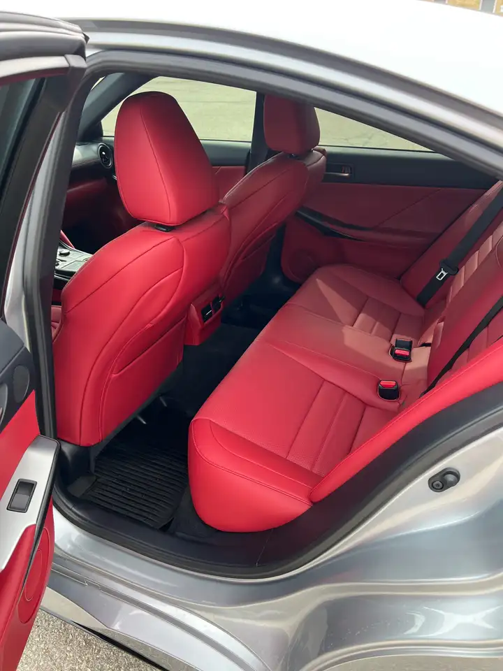 Lexus IS снимка Lexus IS