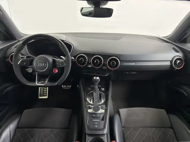 Audi TT view 10