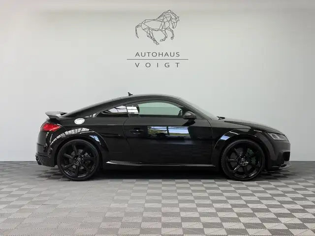 Audi TT view 4
