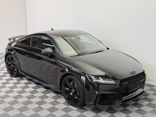 Audi TT view 5