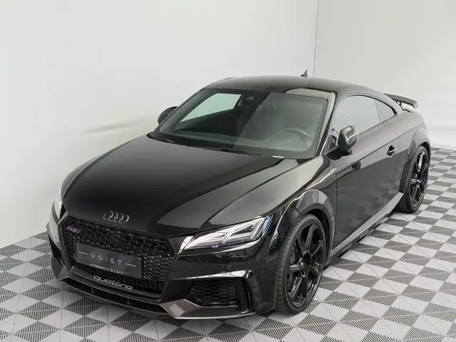 Audi TT view 2