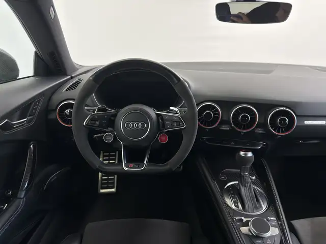 Audi TT view 11