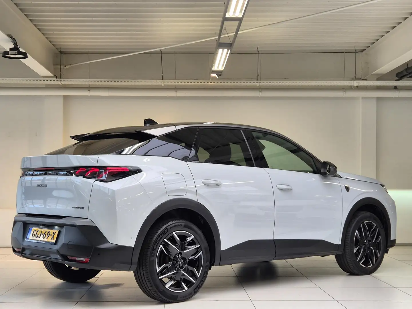Peugeot 3008 1.2 Hybrid 136 GT Automaat | Navigatie | 360° came Wit - 2