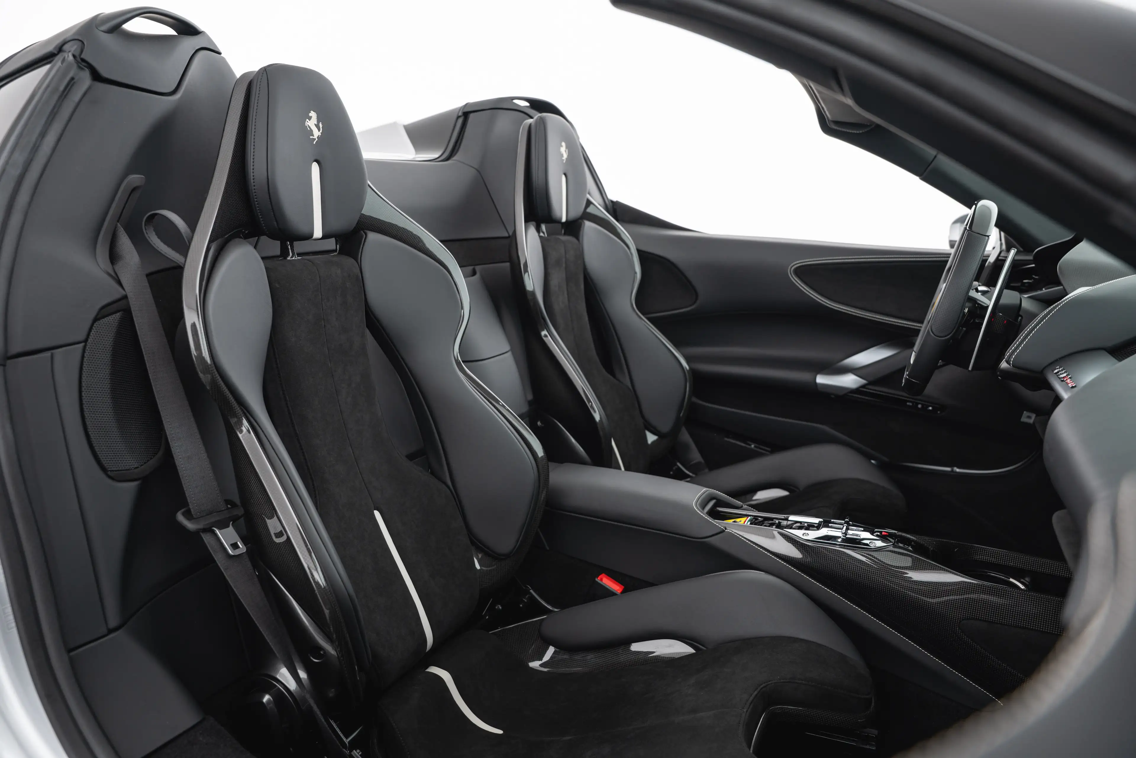 Ferrari SF90 Spider PHEV 7,9kWh F1-DCT — photo 13