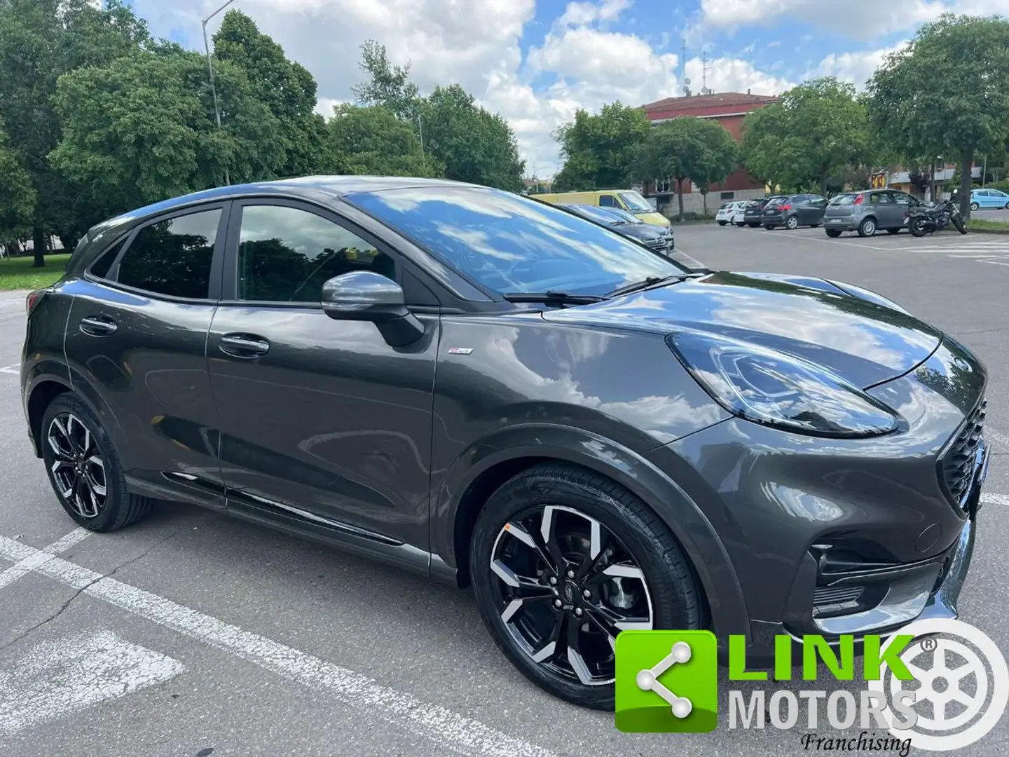 Ford Puma 1.5  ST-Line X Grijs - 1