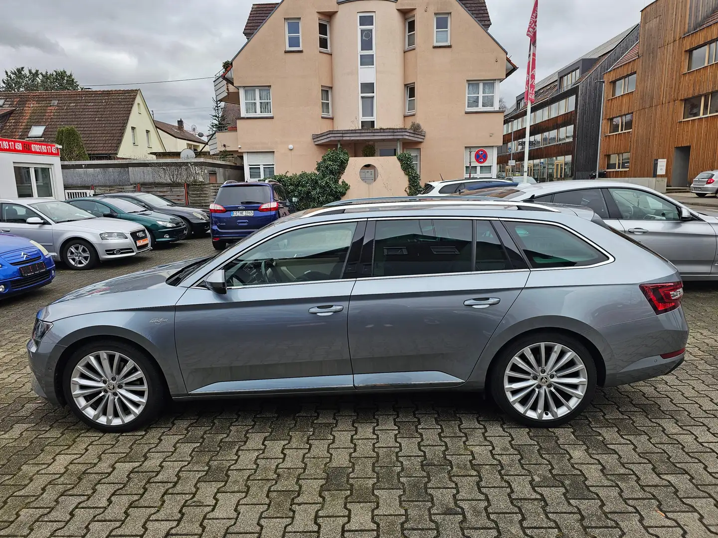Skoda Superb Superb Combi 2.0 TSI 4x4 DSGL - 2