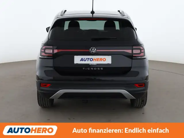 Volkswagen T-Cross view 5