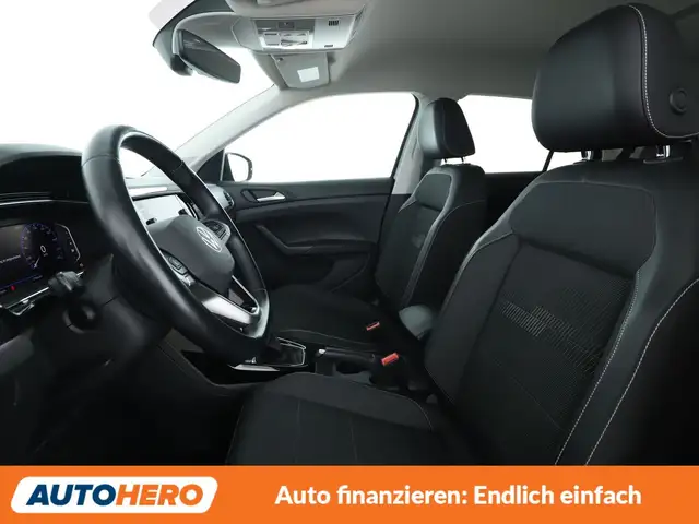 Volkswagen T-Cross view 10