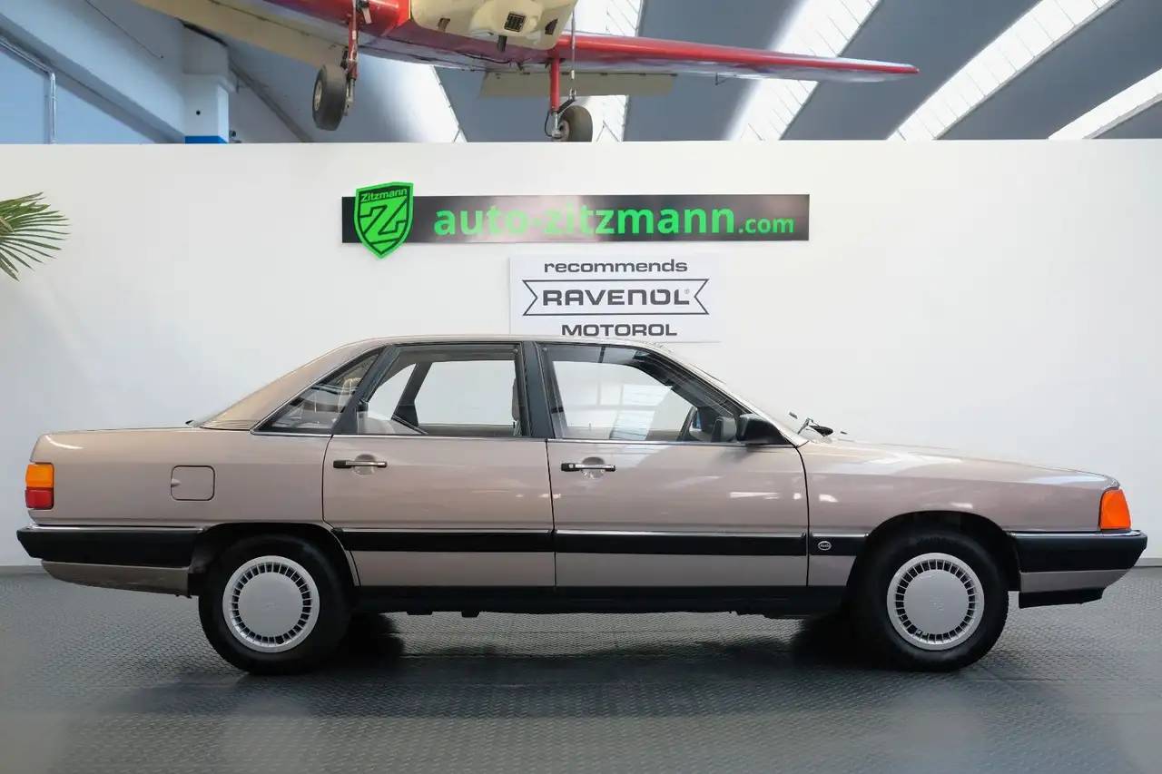 Audi 100 CD 5E AUTOMATIK/1.HAND/H-KENNZ/WENIG KM, foto 4