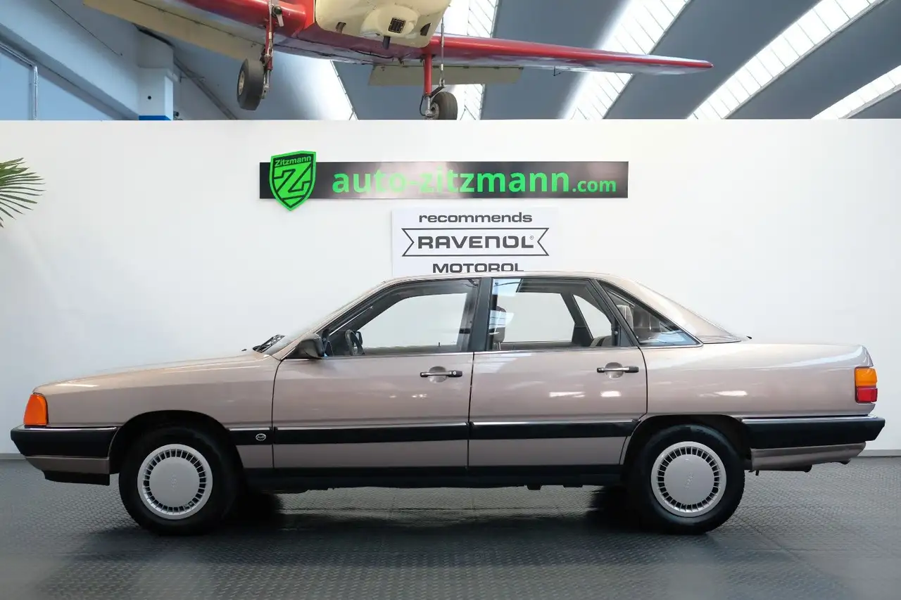 Audi 100 CD 5E AUTOMATIK/1.HAND/H-KENNZ/WENIG KM, foto 9