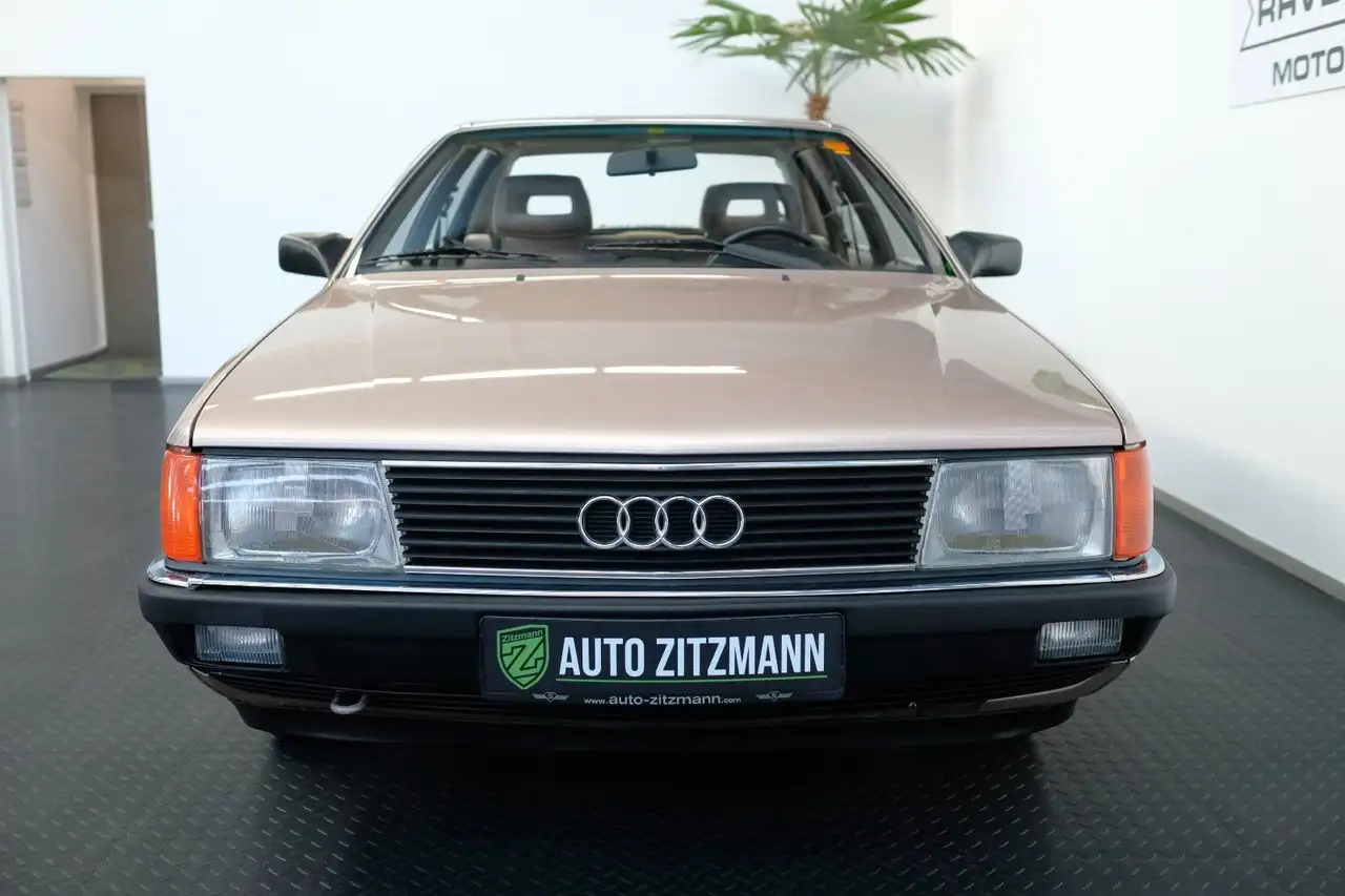 Audi 100 CD 5E AUTOMATIK/1.HAND/H-KENNZ/WENIG KM, foto 2