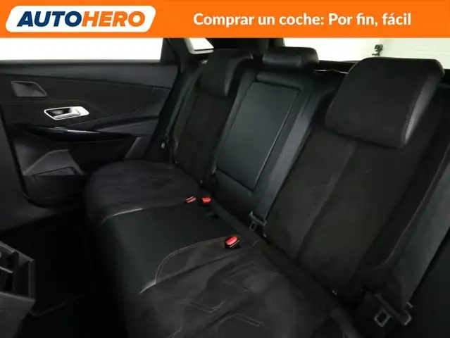DS Automobiles DS 7 Crossback view 15