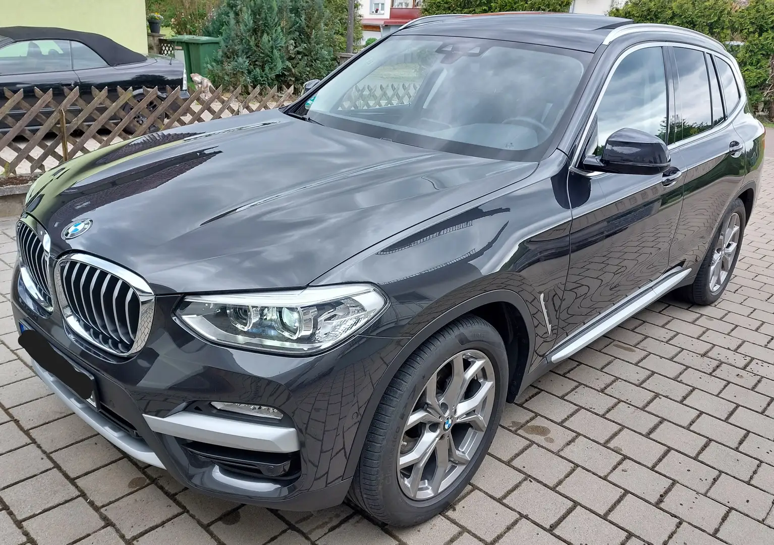 BMW X3 X3 xDrive20i Aut. xLine Pano AHK Grau - 1