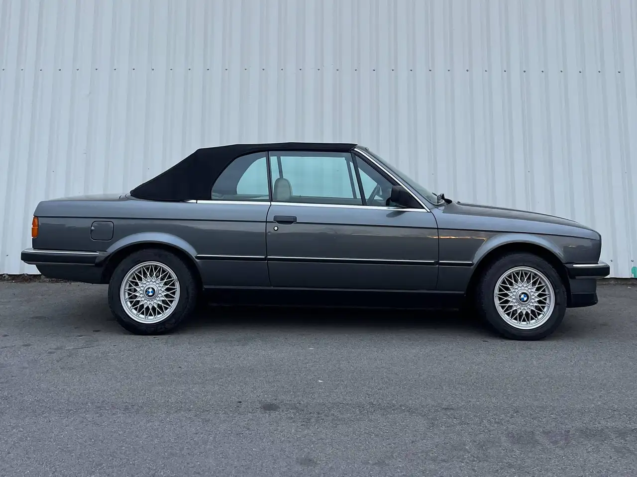 BMW 325i, foto 3