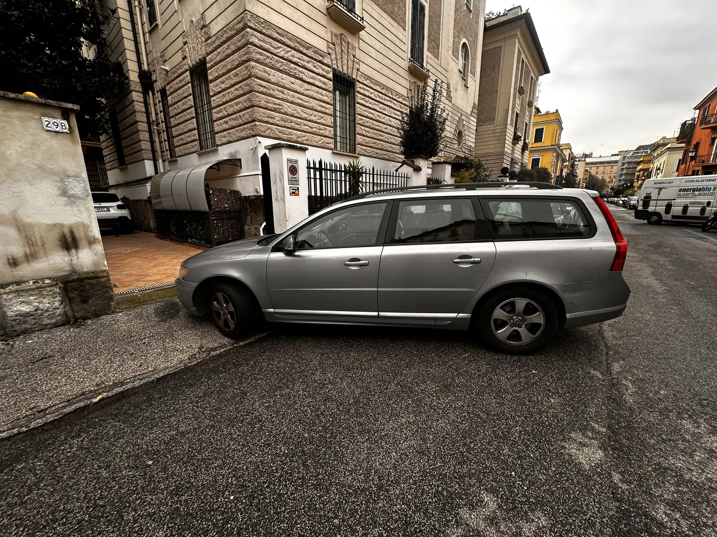 Volvo V70 2.4 d5 Class 185cv - 1