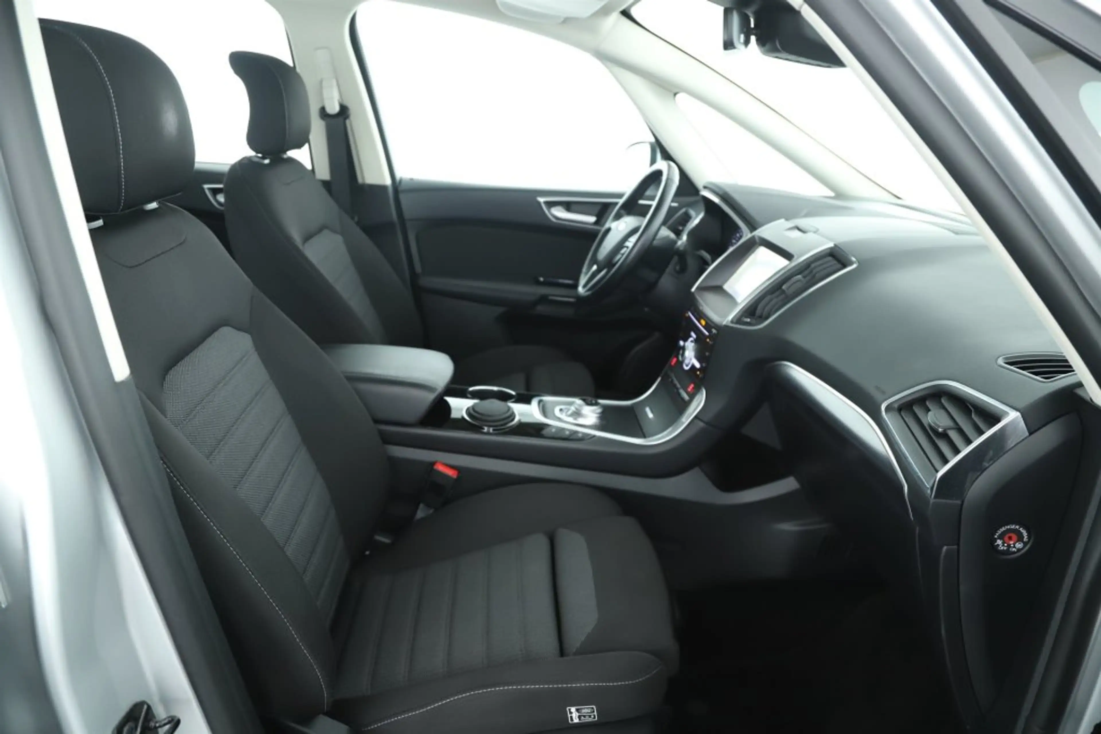 Ford Galaxy 2,0 TDI SCR TITANIUM Autom 7-SITZE NAVI LED — photo 13