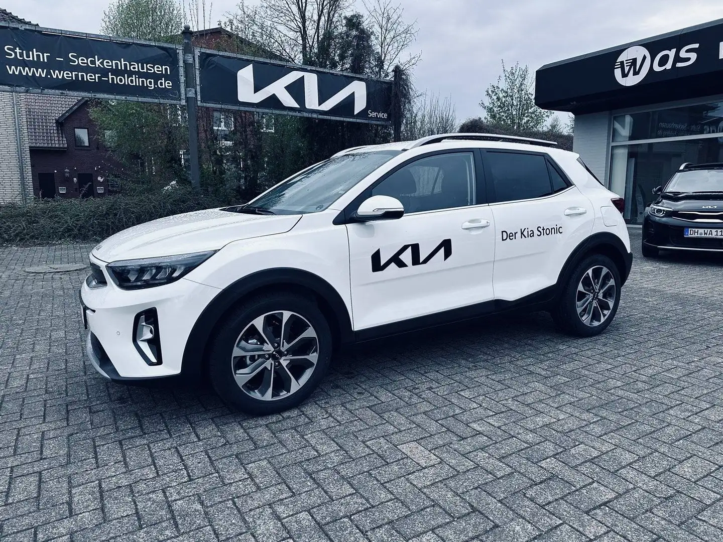 Kia Stonic 1.0 T-GDI 48V Spirit DCT Blanc - 1