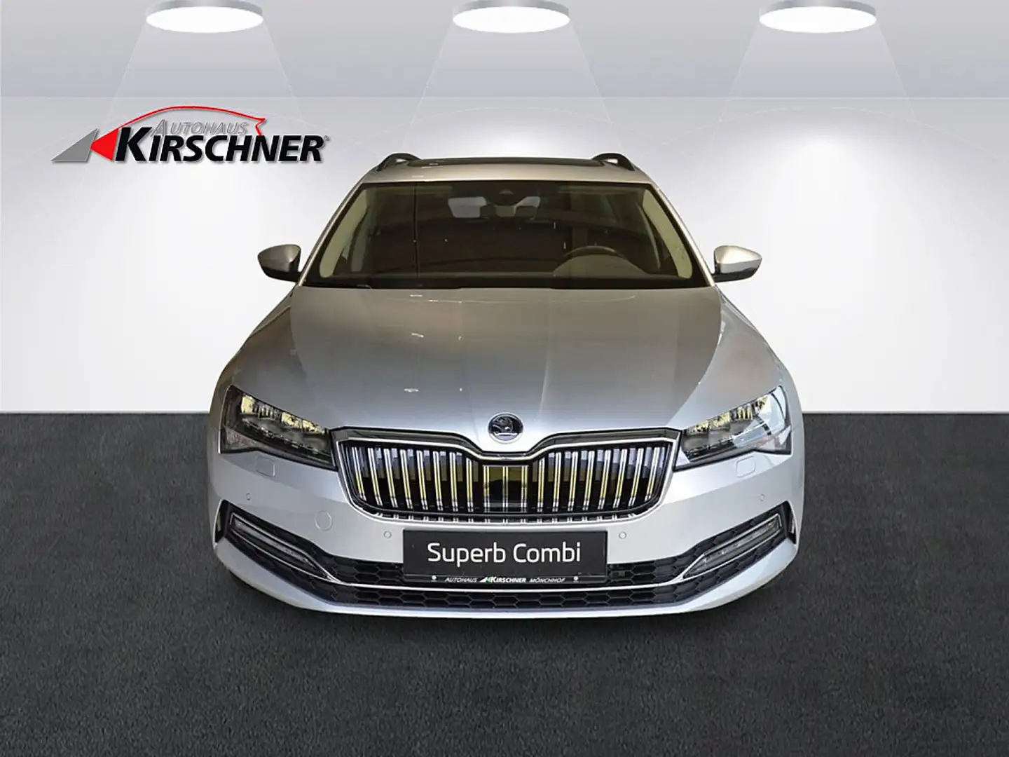 Skoda Superb Kombi 2,0 TDI Style DSG Silber - 2