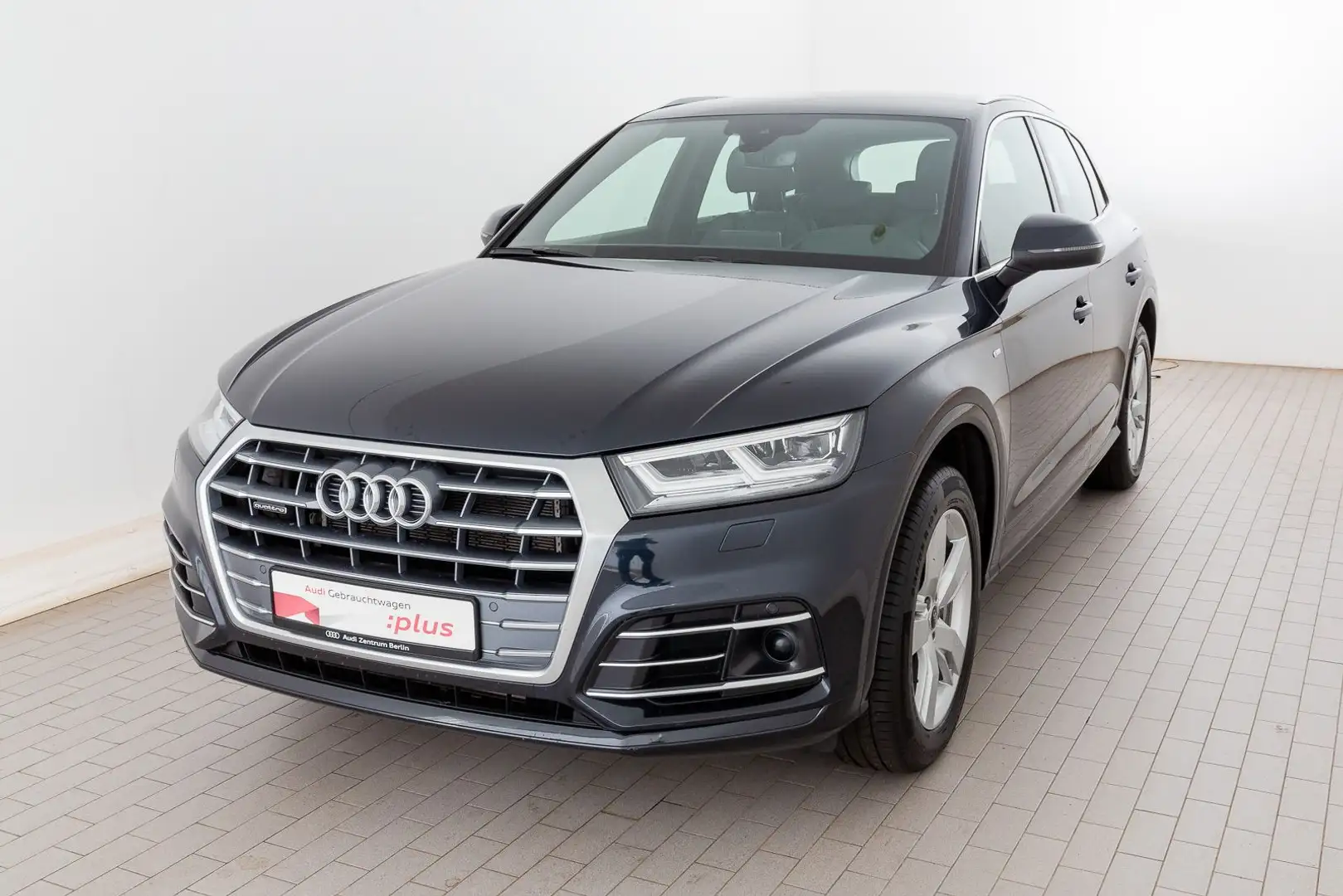 Audi Q5 TFSI e 50 e qu. S tr. AHK VIRTUAL NAVI HUD Blauw - 2