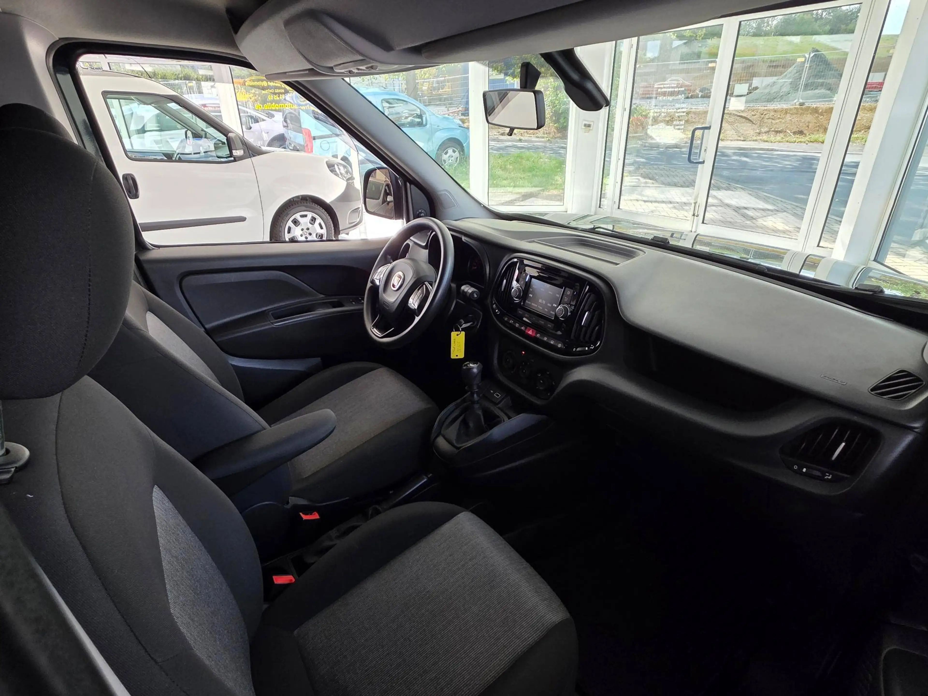 Fiat Doblo SX Kasten Klima Kamera Dachgepäckträger Sitzheizung — photo 7