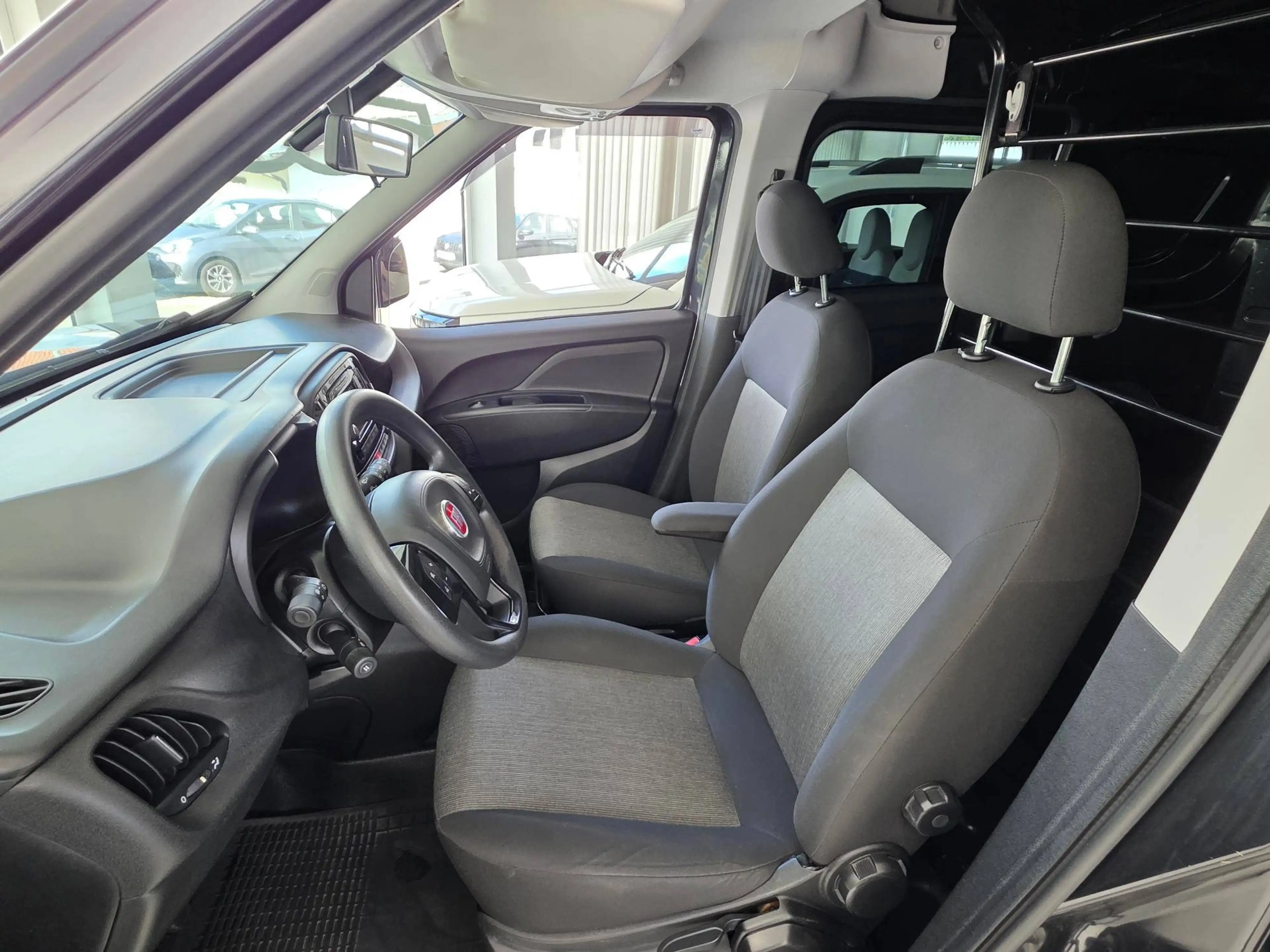 Fiat Doblo SX Kasten Klima Kamera Dachgepäckträger Sitzheizung — photo 9