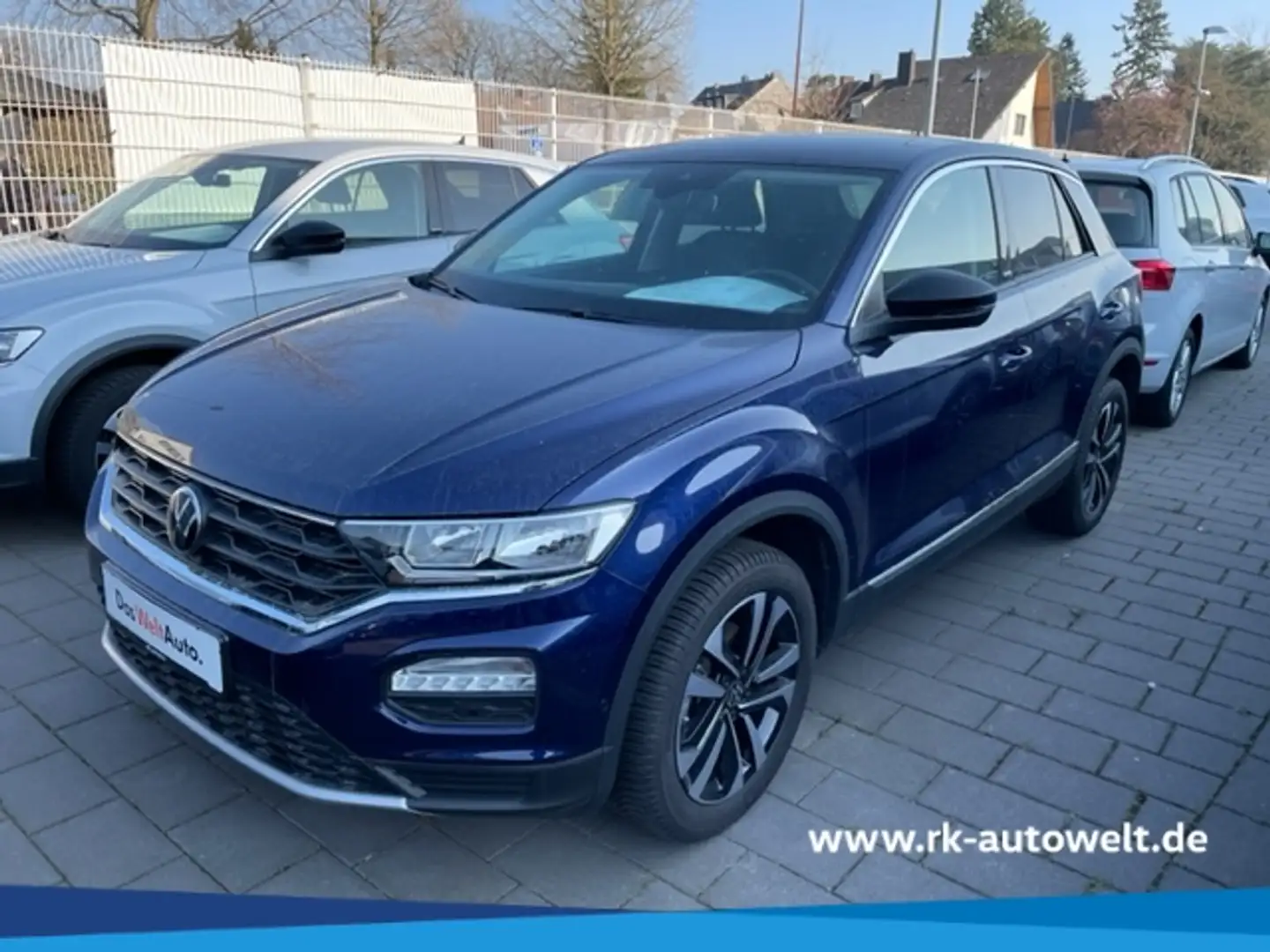 Volkswagen T-Roc 1.5 TSI UNITED NAVI KAMERA ACC Parklenkass. El. He Blue - 1