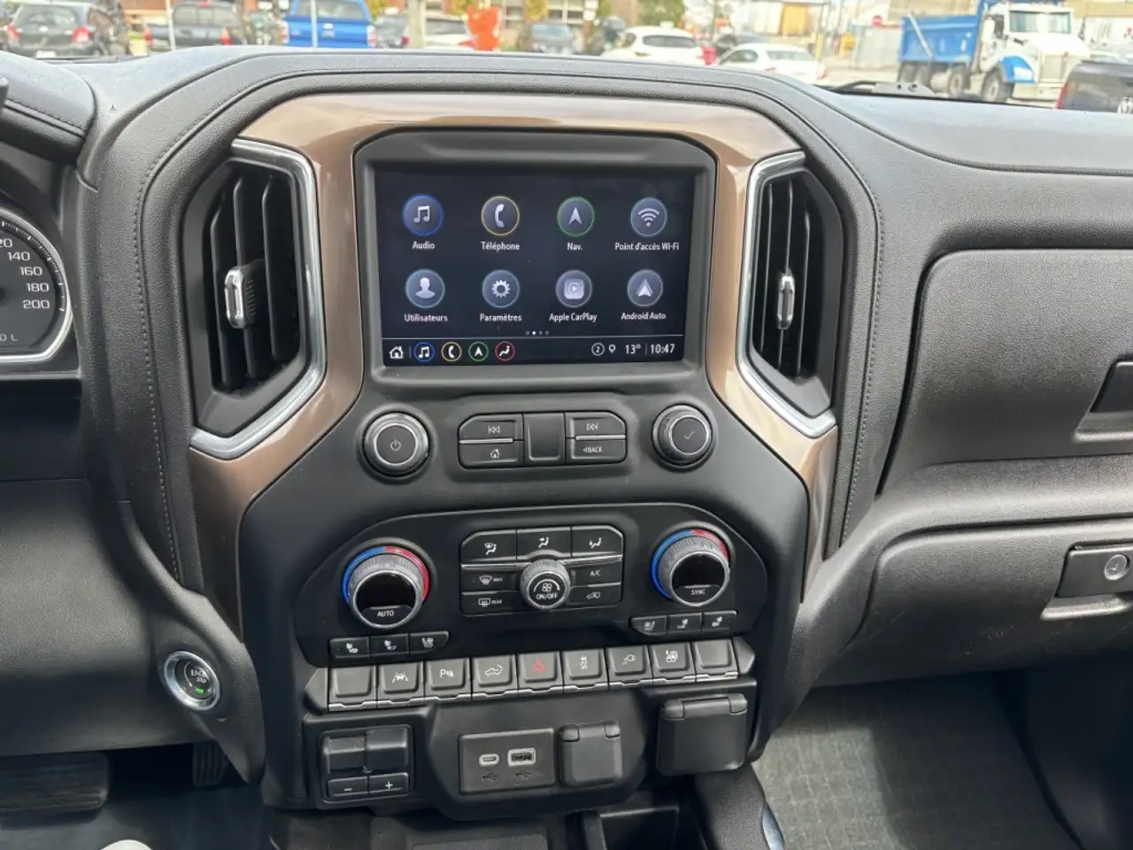 Chevrolet Silverado 1500 снимка Chevrolet Silverado 1500
