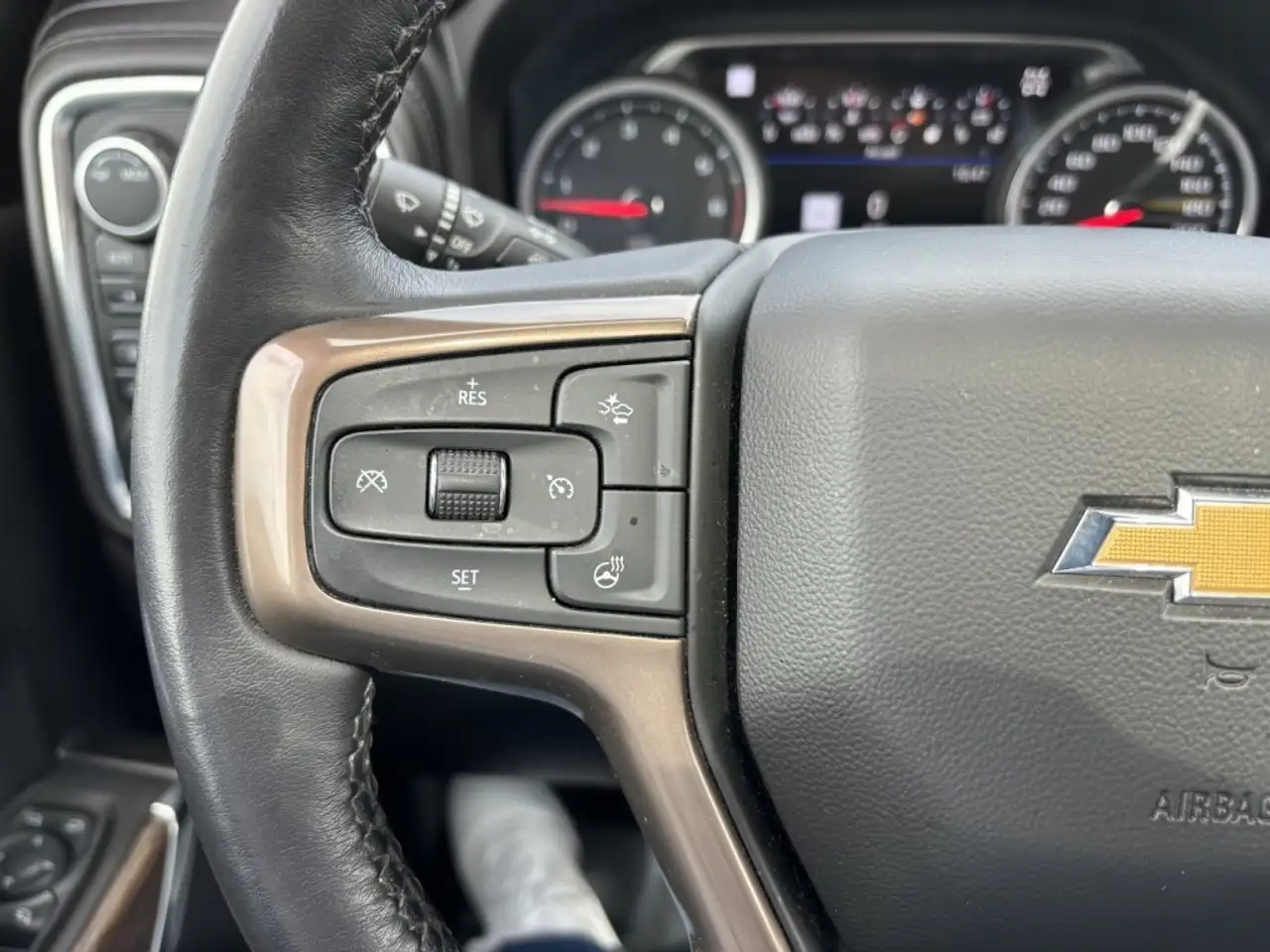 Chevrolet Silverado 1500 снимка Chevrolet Silverado 1500