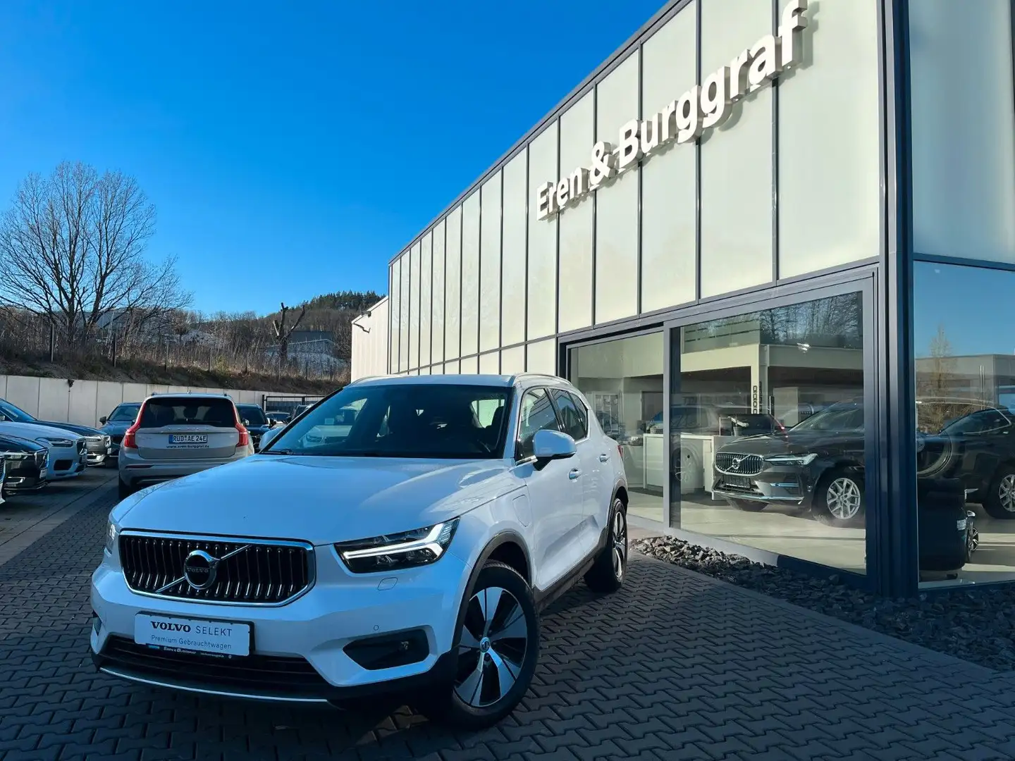 Volvo XC40 Inscription Expression Recharge PHEV Weiß - 1