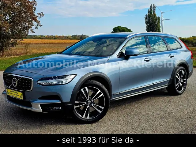 Volvo V90 Cross Country Pro AWD*THORSHAMMER*B&W*XENIUM
