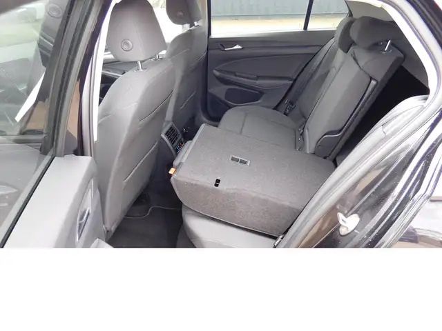 Volkswagen Golf view 13