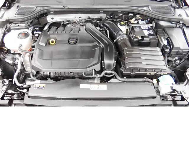Volkswagen Golf view 14